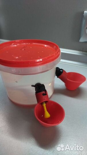 Автоматическая чашечная поилка для кур, цыплят