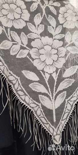 Шаль ажурная с бахромой СССР