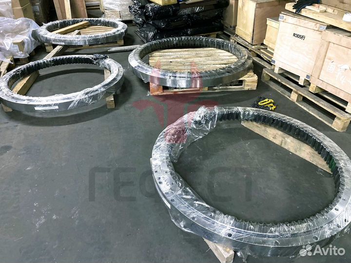 Опорно-поворотный круг PC138uslc-2 203-25-62100