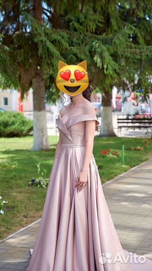 Вечернее платье