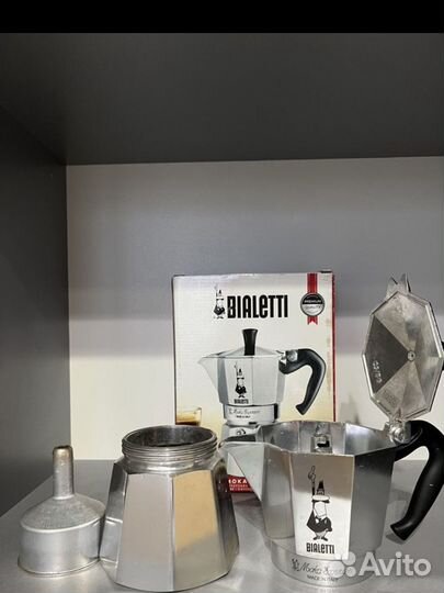 Гейзерная кофеварка bialetti