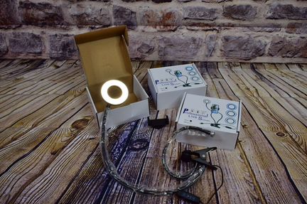 Кольцевая лампа на прищепке