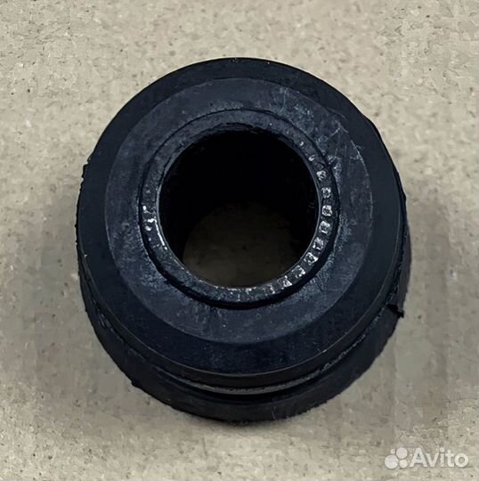 Сайлентблок рычага Mitsubishi L200