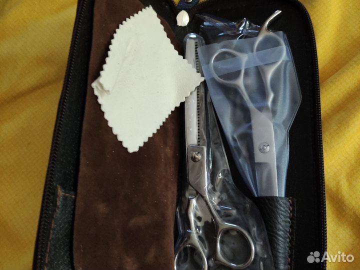 Набор ножниц для парикмахера