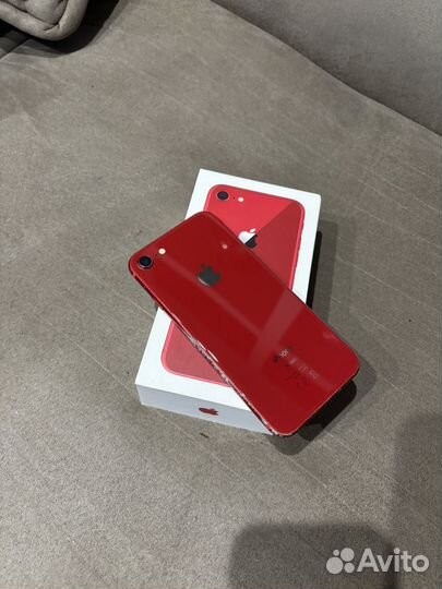 iPhone 8, 64 ГБ