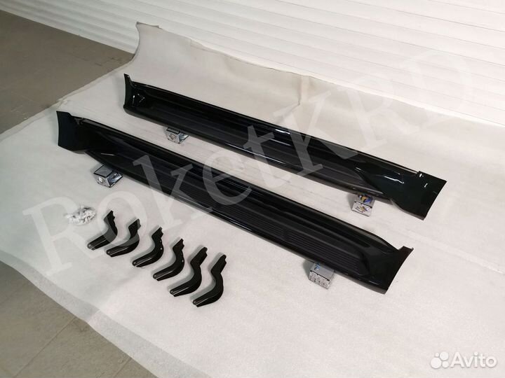 Подножки Lexus LX 570 c 2015 года Черные