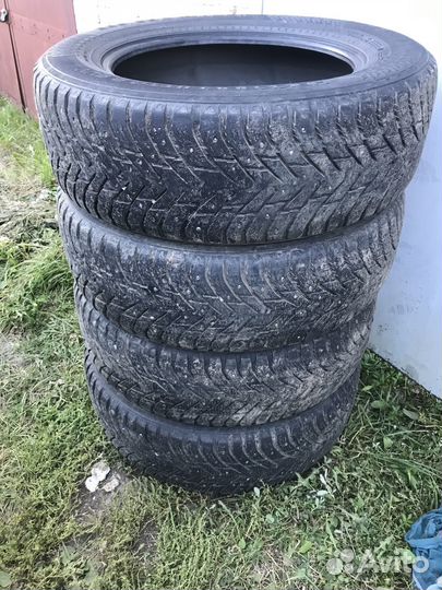 Nokian Tyres Hakkapeliitta 8 SUV 225/65 R17 106T