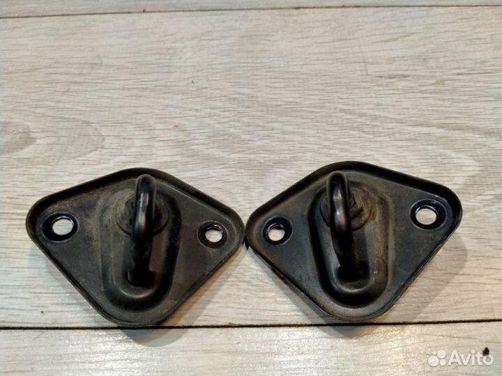 Петля капота Mercedes-Benz 212.054 E 300 212