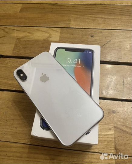 iPhone X, 64 ГБ