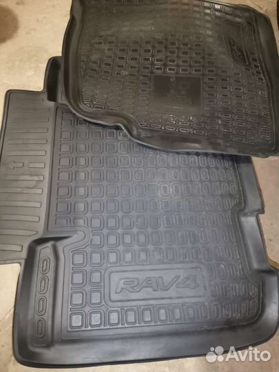 Оригинальные коврики на toyota rav 4