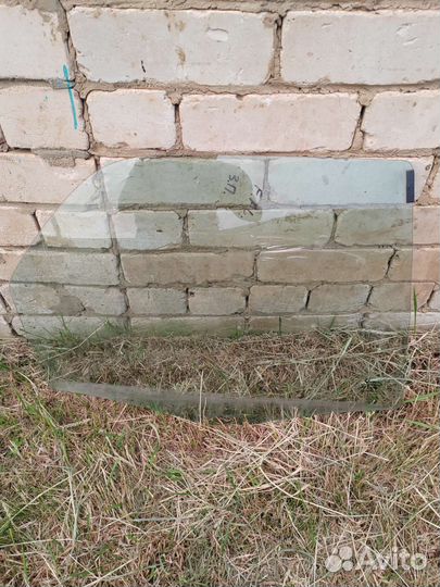 Стекло задней правой двери Fiat Albea