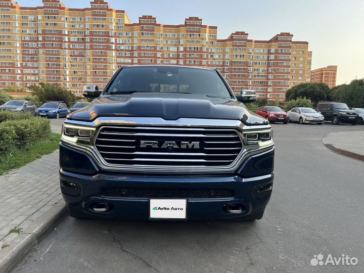 RAM 1500 5.7 AT, 2022, 30 800 км