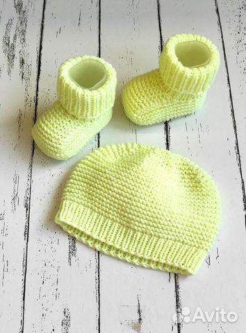 Шапочка и пинетки