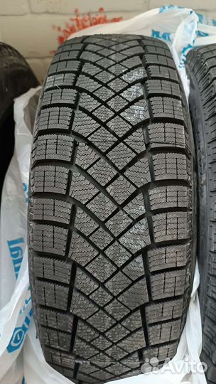 Pirelli Ice Zero 185/65 R15