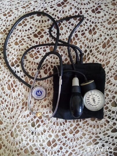 Тонометр для измерения давления