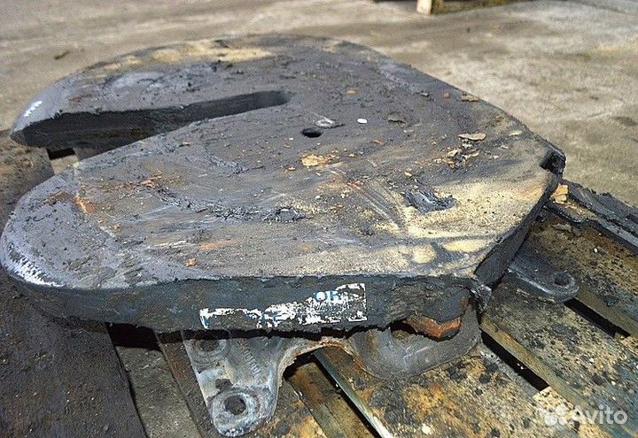 Сцепное устройсто (седло) DAF XF105 (01.05)