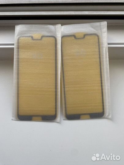 Защитное стекло на хонор 10