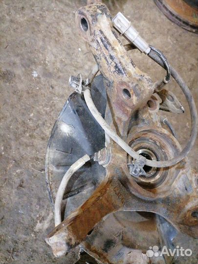 Кулак поворотный передний левый Kia Rio