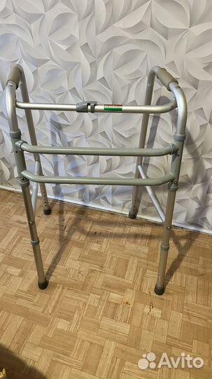 Ходунки для взрослых инвалидов