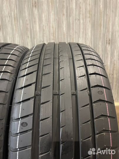 Triangle EffeXSport TH202 255/45 R20 106Y