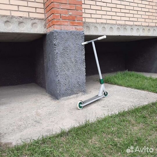 Трюковой самокат