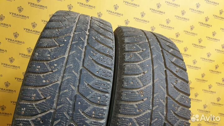 Bridgestone Ice Cruiser 7000 215/65 R16 98T