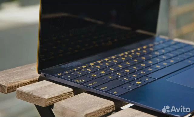 Тонкий ноутбук с гарантией