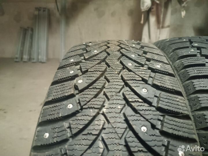 Formula Ice 215/55 R17 98T