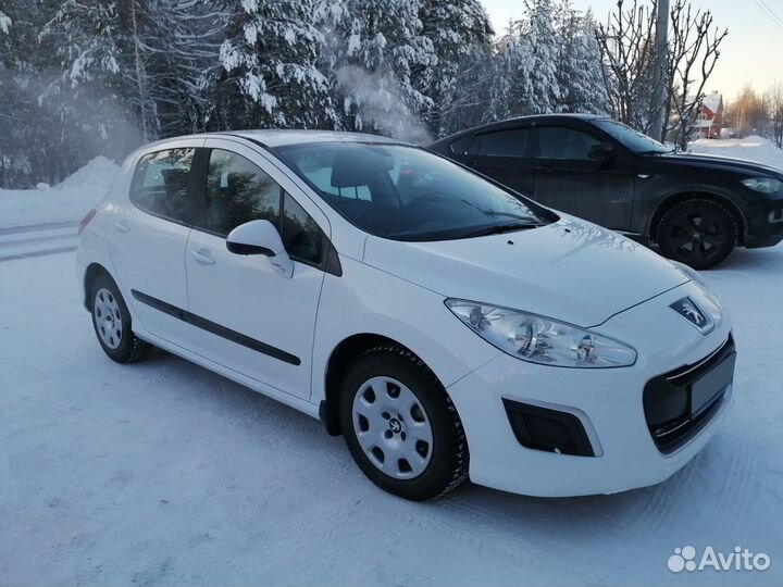 Peugeot 308 1.6 МТ, 2011, 112 700 км