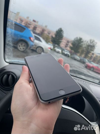 iPhone 6S Plus, 32 ГБ
