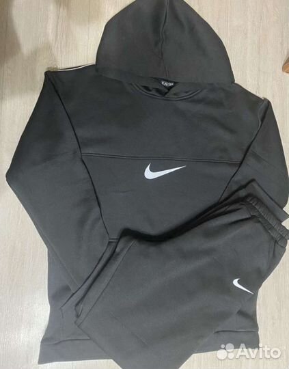 Спортивный костюм nike