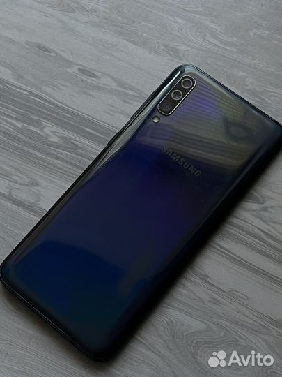 Samsung Galaxy A50, 6/64 ГБ