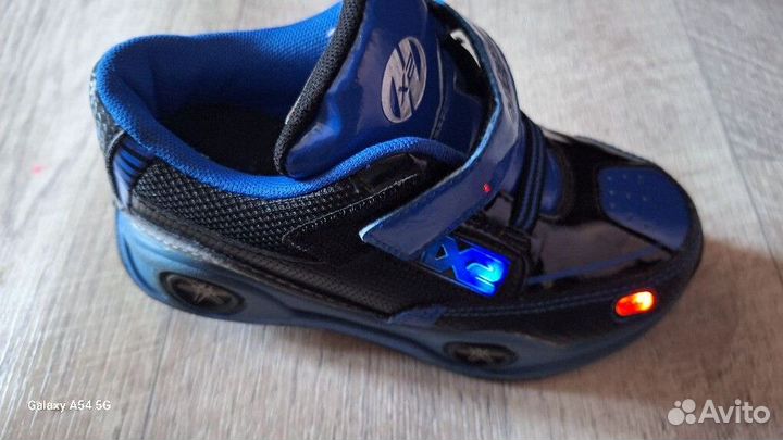 Кроссовки-ролики Heelys, р. 31