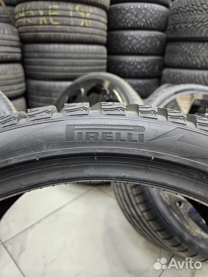 Pirelli Ice Zero 2 285/35 R22 и 315/30 R22 106H