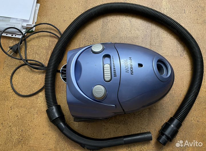 Пылесос Hyundai H-VC 1080 на запчасти