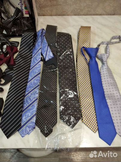 Галстуки и бабочки