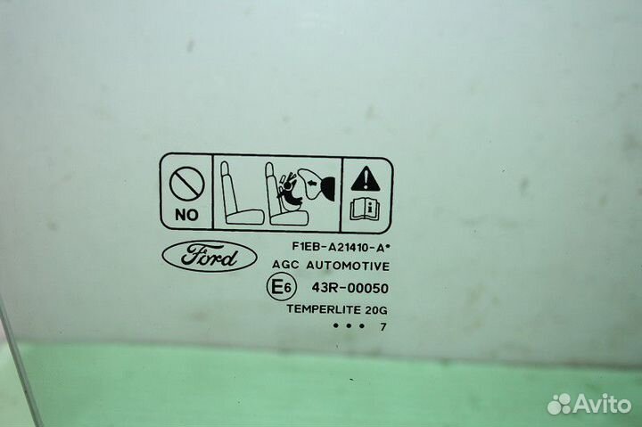 Стекло двери передней правой ford focus III 2011