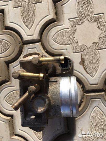 Дроссельная заслонка Шкода Октавия Тур 1.6