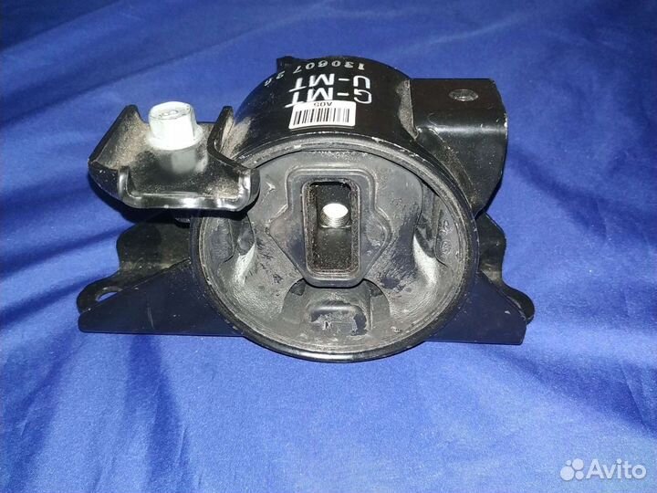 Опора двигателя Kia Soul кронштейн кпп