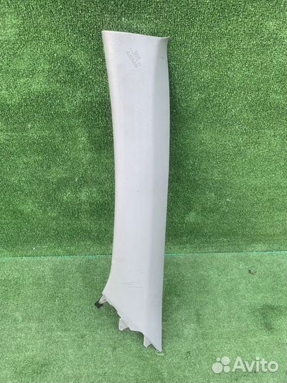 Обшивка стойки Toyota RAV4 III (2005—2010)