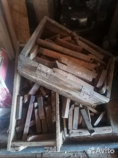 Токарные резцы