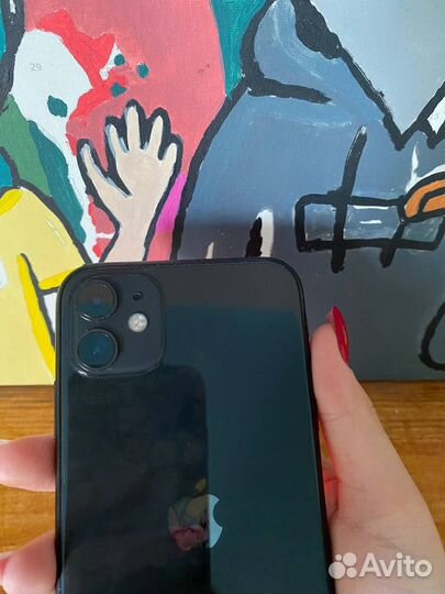 iPhone 11, 64 ГБ