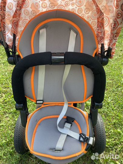 Трехколесный велосипед с родительской ручкой