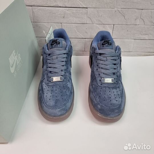 Кроссовки Nike