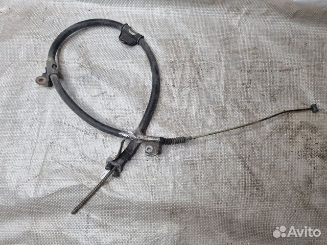 Трос стояночного тормоза правый Тойота Марк 2 90-1
