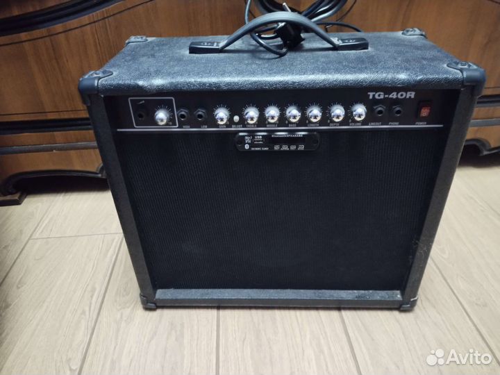 Электрогитара