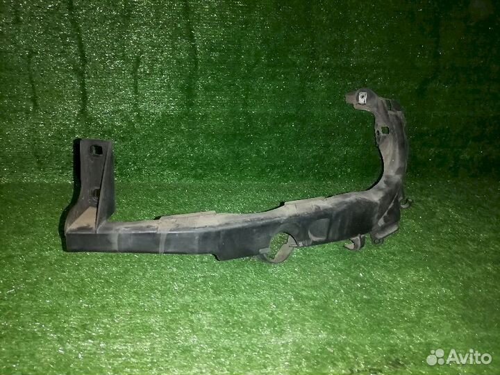 Планка под фары передняя правая 51647116707 BMW 3