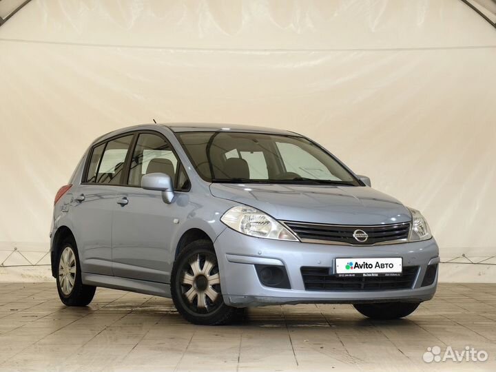 Nissan Tiida 1.6 AT, 2011, 131 000 км