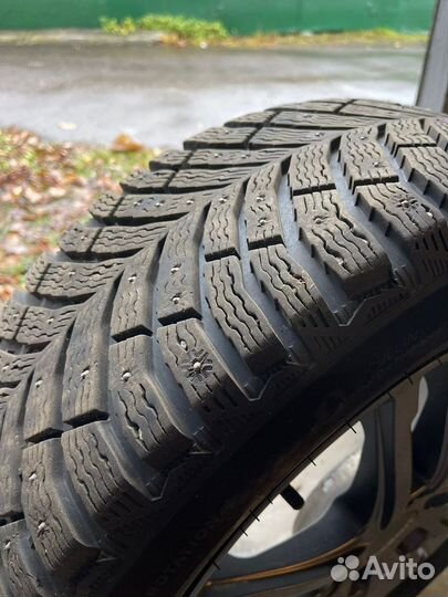 Michelin X-Ice North 4 215/55 R16