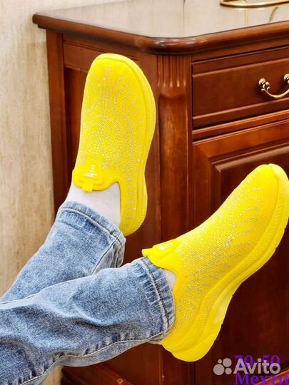 Новые кроссовки